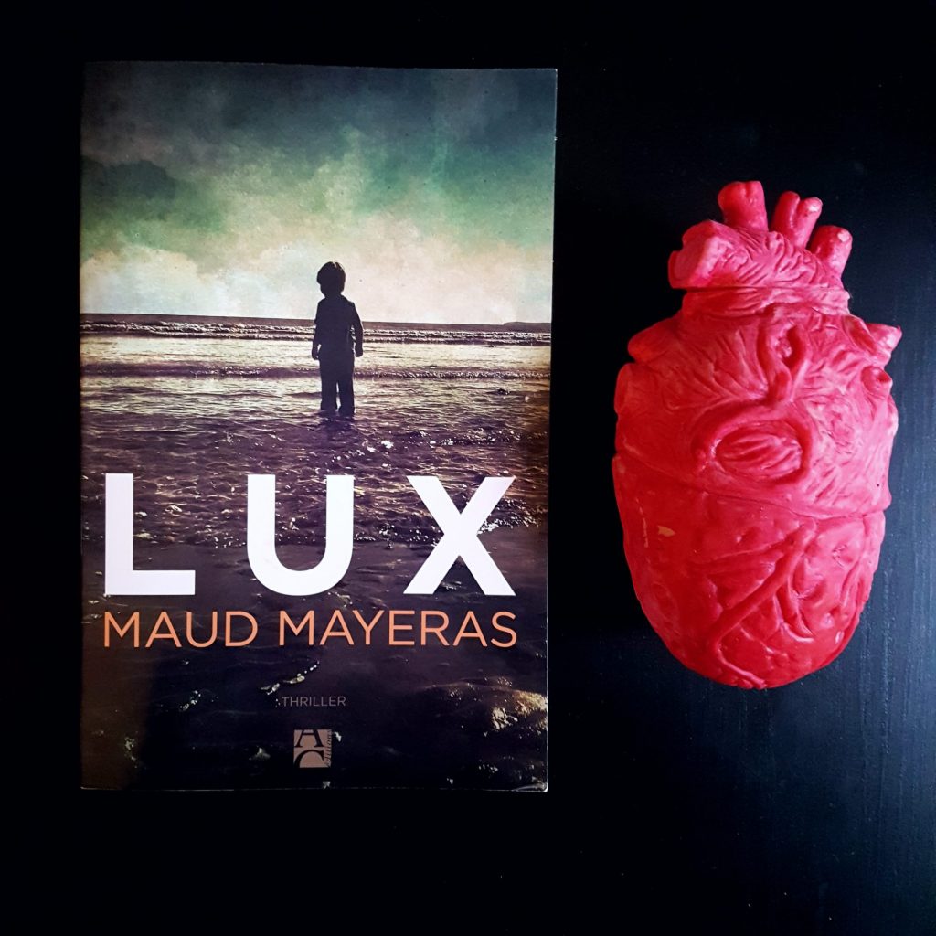 Lux de Maud Mayeras